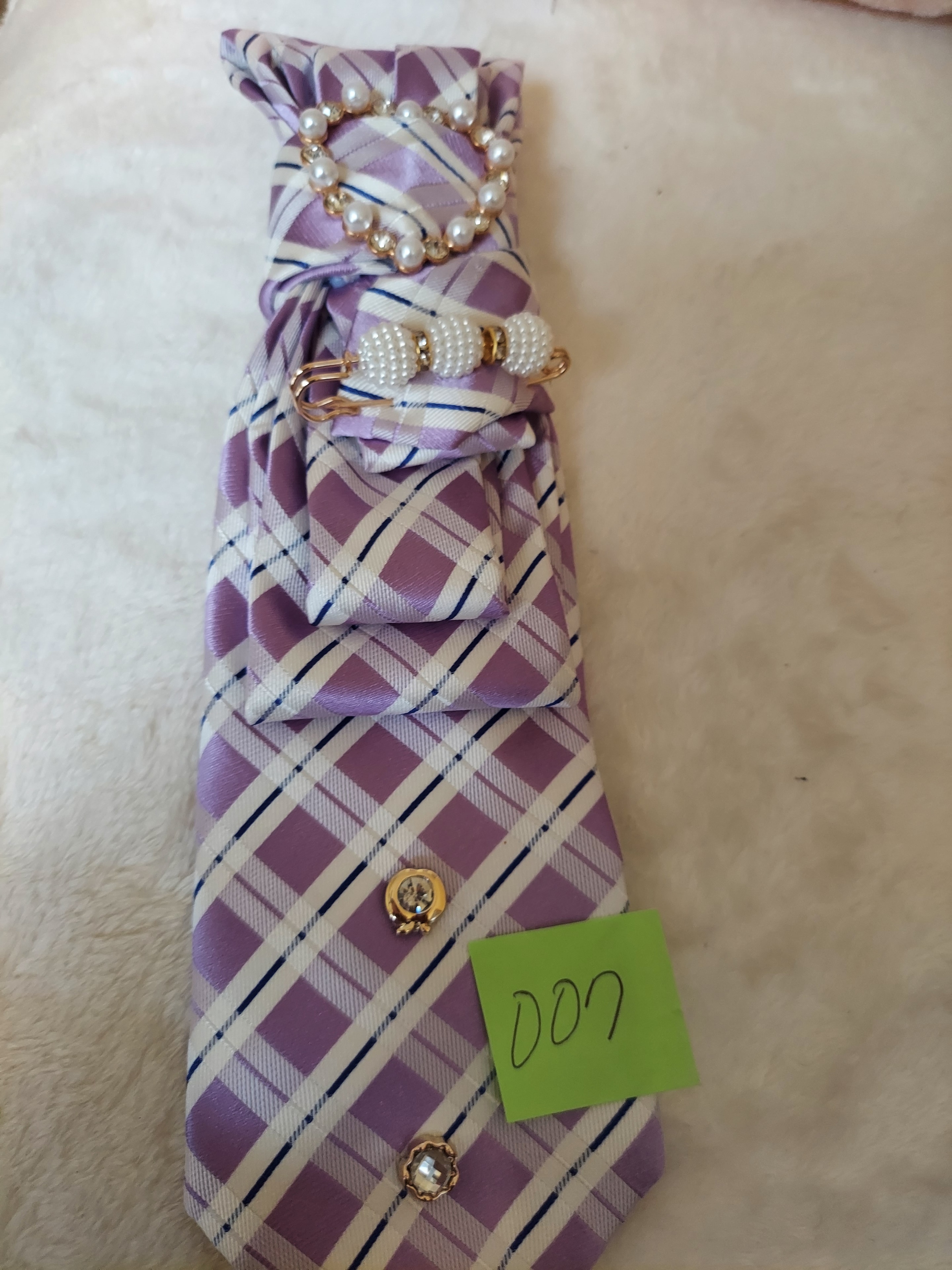 Bespoke necktie creation